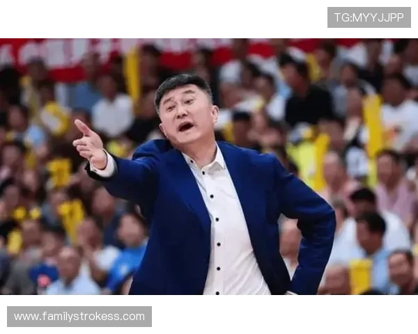 5.28起 朱芳雨直播掀桌怒喷杜锋,杜锋采访却说没遗憾,广东男篮内部不和_贾维尔·麦基_外援_广厦